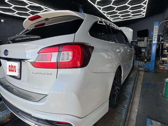 2015 Subaru Levorg I, белый, 1700000 рублей - вид 9