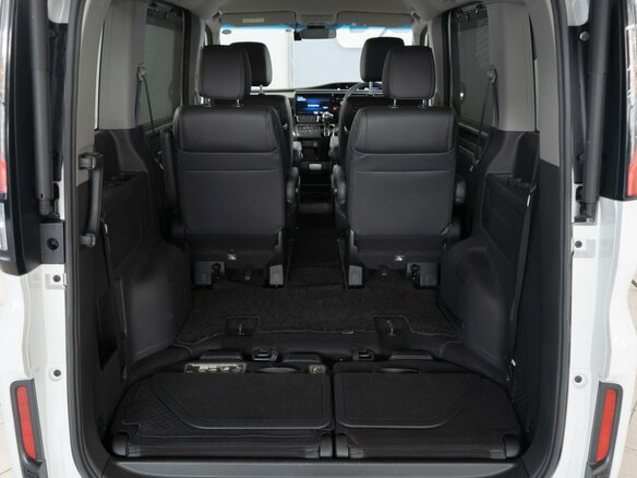 2019 Honda Stepwgn Spada V Рестайлинг, белый, 2479000 рублей - вид 23