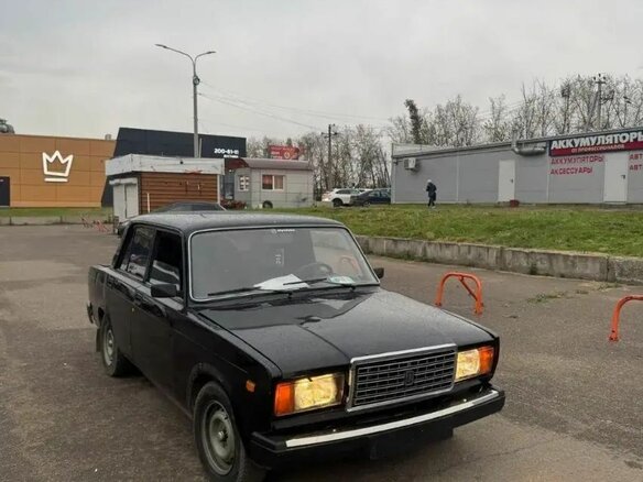 2010 Lada (ВАЗ) 2107, чёрный, 200000 рублей - вид 1