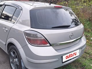 2010 Opel Astra H Рестайлинг, серебристый, 450000 рублей, вид 3