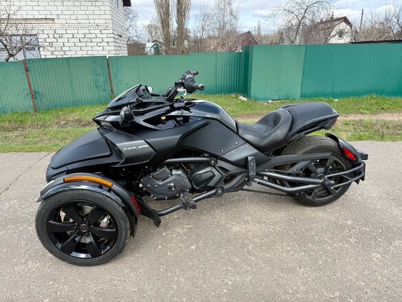2018 BRP Can-Am Spyder, чёрный, 1550000 рублей - вид 6