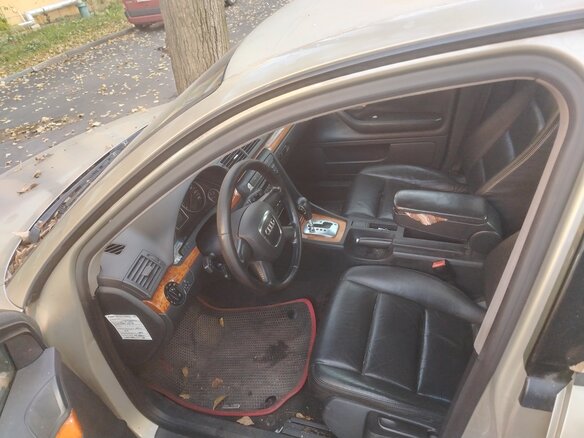 2002 Audi A4 II (B6), коричневый - вид 4