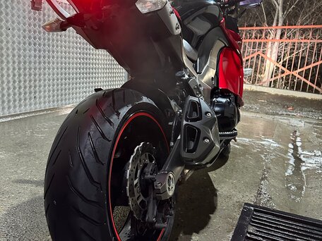 2011 Kawasaki Ninja 1000 SX, красный, 760000 рублей, вид 3