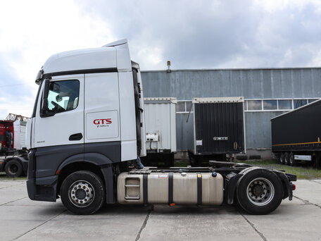 2020 Mercedes-Benz Actros, белый, 4490000 рублей, вид 4