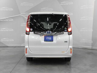 2015 Toyota Noah III (R80), белый, 1925000 рублей, вид 4