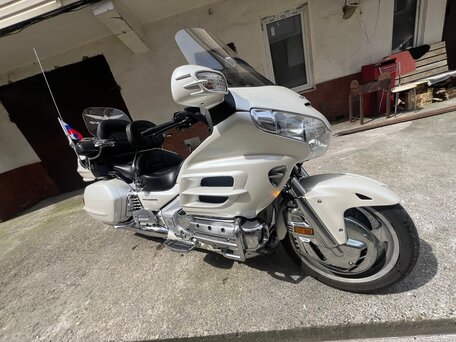 2009 Honda GL 1800 Gold Wing, белый, 1175000 рублей, вид 4