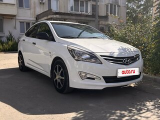 2015 Hyundai Solaris I Рестайлинг, белый, 1000000 рублей, вид 5