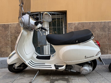 2010 Vespa LX 150, белый, 250000 рублей, вид 4