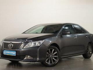 2013 Toyota Camry VII (XV50), серый, 1459000 рублей, вид 3