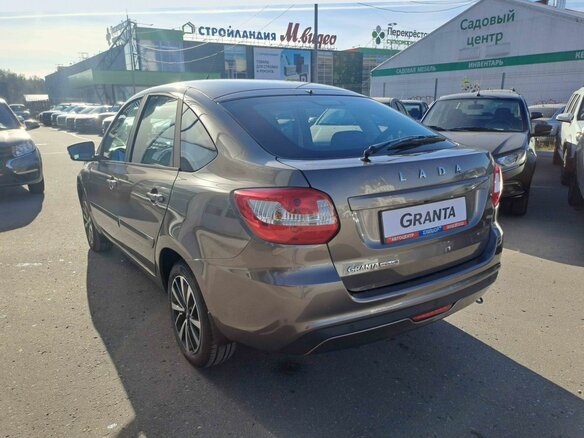 2026 Lada (ВАЗ) Granta I Рестайлинг, коричневый, 1365900 рублей - вид 3