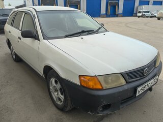 2000 Mazda Familia Y11, белый, 280000 рублей, вид 1
