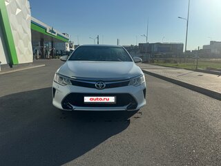 2016 Toyota Camry VII (XV50) Рестайлинг, белый, 2400000 рублей, вид 2