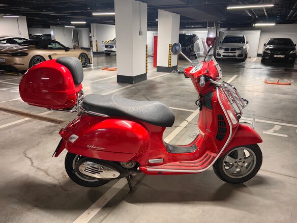 2012 Vespa GTS 250, красный, 415000 рублей - вид 1