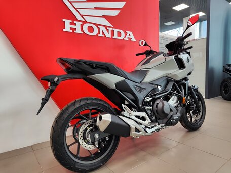 2026 Honda NC 750X, серый, 1499900 рублей, вид 3