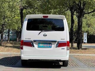 2018 Nissan NV200, белый, 1599750 рублей, вид 5