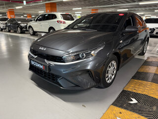 2022 Kia K3 II Рестайлинг, серый, 1580000 рублей, вид 2