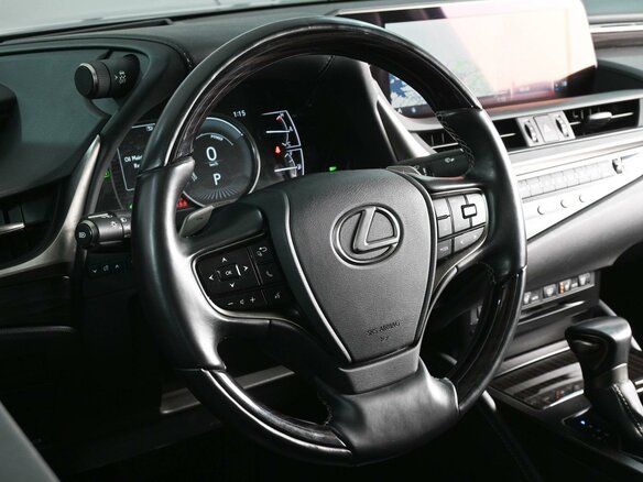 2021 Lexus ES 300h VII, серый - вид 12