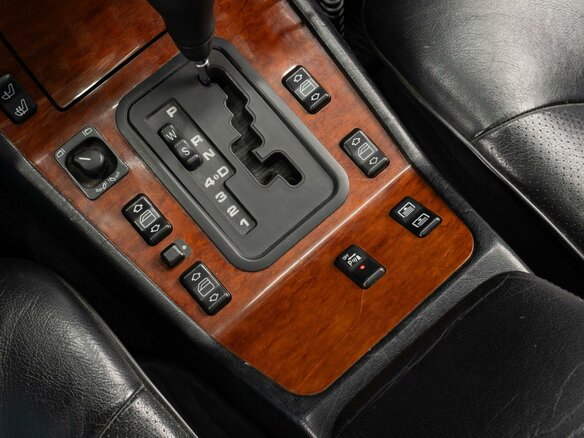 1998 Mercedes-Benz S-Класс 320 III (W140) Рестайлинг, чёрный, 1799000 рублей - вид 14
