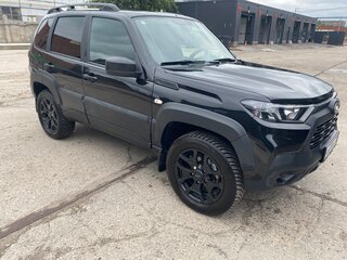 2025 Lada (ВАЗ) Niva Travel I, чёрный, 1120000 рублей, вид 4