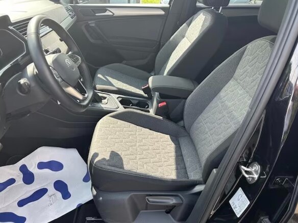 2023 Volkswagen Tiguan Allspace II Рестайлинг, чёрный - вид 7