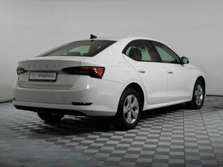 2020 Skoda Octavia IV (A8), белый, 2233000 рублей, вид 5