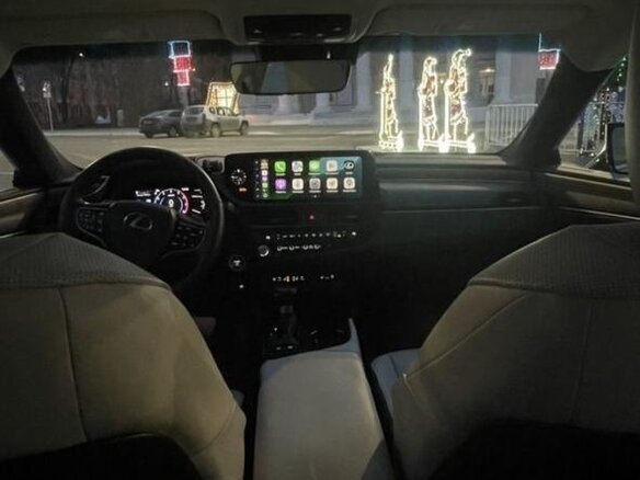 2024 Lexus ES 300h VII Рестайлинг, серый, 5500000 рублей - вид 21