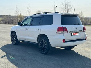 2010 Toyota Land Cruiser 200 Series, белый, 3090000 рублей, вид 5