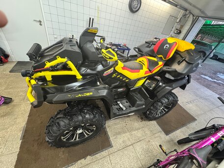 2018 BRP Can-Am Outlander X MR 1000R, чёрный, 1445000 рублей, вид 2