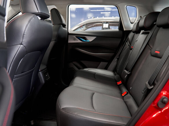 2024 Changan CS35 Plus I Рестайлинг, красный, 2649900 рублей - вид 13