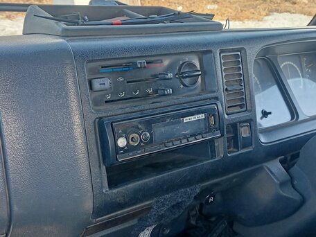 1997 Mazda Titan, синий, 1600000 рублей, вид 2
