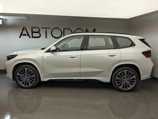 2026 BMW X1 Long 25Li xDrive III (U11/U12), белый, 5940000 рублей, вид 2