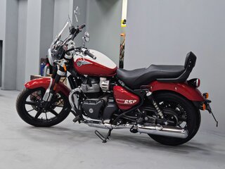 2025 Royal Enfield Super Meteor, красный, 792000 рублей, вид 1