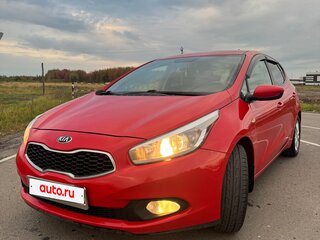2013 Kia Ceed II, красный, 780000 рублей, вид 5