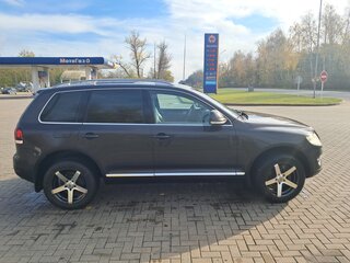 2008 Volkswagen Touareg I Рестайлинг, серый, 1000000 рублей, вид 2