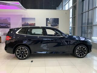 2025 BMW X3 Long 30L xDrive IV (G45/G48), чёрный, 6500000 рублей, вид 4