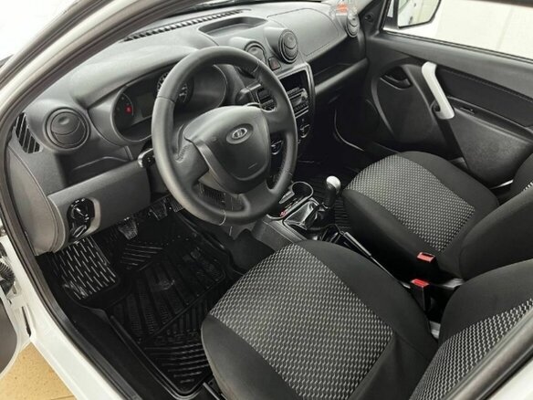 2012 Lada (ВАЗ) Granta I, белый, 300000 рублей - вид 2