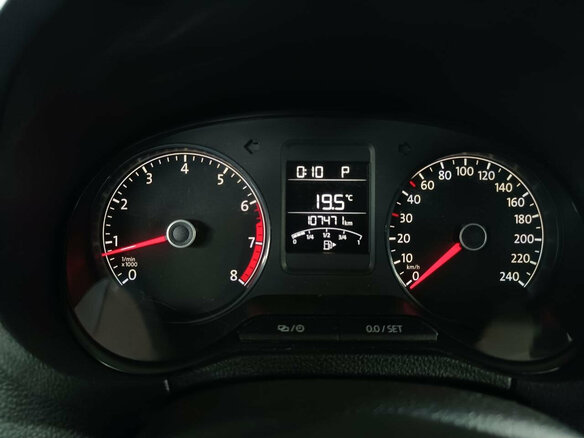 2019 Volkswagen Polo V Рестайлинг, жёлтый - вид 12