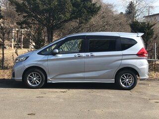 2018 Honda Freed+ II, серебристый, 1212000 рублей, вид 4