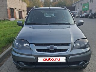 2017 Chevrolet Niva I Рестайлинг, серый, 750000 рублей, вид 2