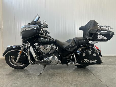 2017 Indian Chieftain, чёрный, 1349000 рублей, вид 5