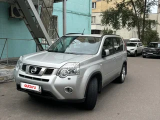 2012 Nissan X-Trail II Рестайлинг, серебристый, 1550000 рублей, вид 2