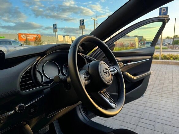 2021 Mazda 3 IV (BP), серый, 1580000 рублей - вид 15