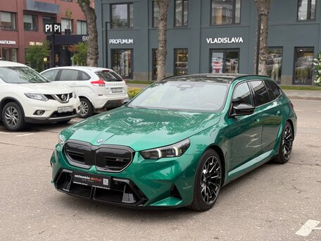 2026 BMW M5 VII (G90), зелёный, 19230000 рублей, вид 1