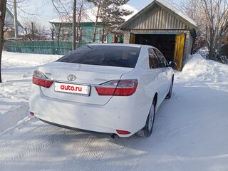 2016 Toyota Camry VII (XV50) Рестайлинг, белый, 2300000 рублей, вид 4