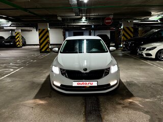 2020 Skoda Octavia III (A7) Рестайлинг, белый, 2600000 рублей, вид 2