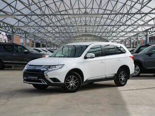 2019 Mitsubishi Outlander III Рестайлинг 3, белый, 2060000 рублей, вид 1