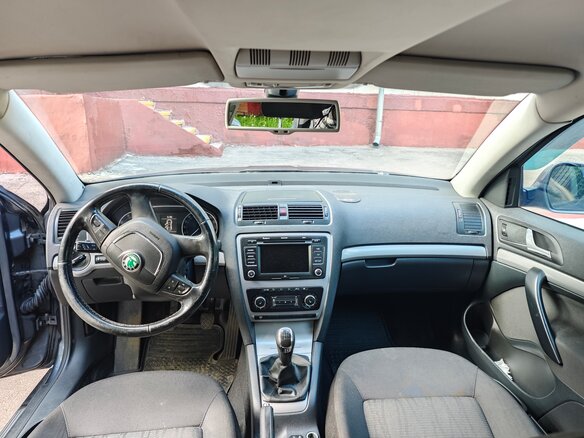 2011 Skoda Octavia Czech market II (A5) Рестайлинг, серый, 890000 рублей - вид 7