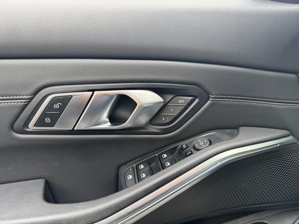 2021 BMW 3 серии 320i xDrive VII (G2x), серый, 3990000 рублей - вид 15