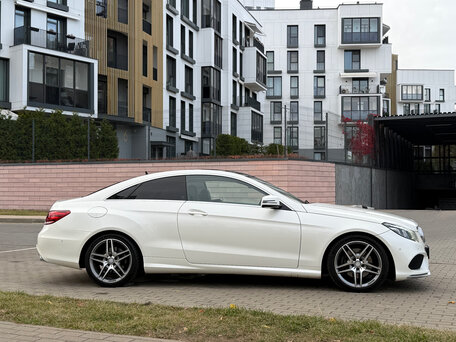 2016 Mercedes-Benz E-Класс 250 IV (W212, S212, C207) Рестайлинг, белый, 2450000 рублей, вид 5