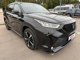 2021 Toyota Crown Kluger, чёрный, 5650000 рублей, вид 2